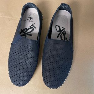 OTBT leather Universe slip on